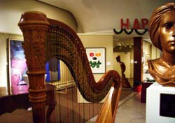 Elkhart Indiana Harpist for Christmas Parties